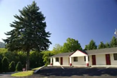 Appalachian Motel 10